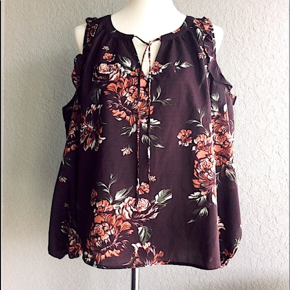 Sanctuary Slouchy Dark Floral Burgandy Top M